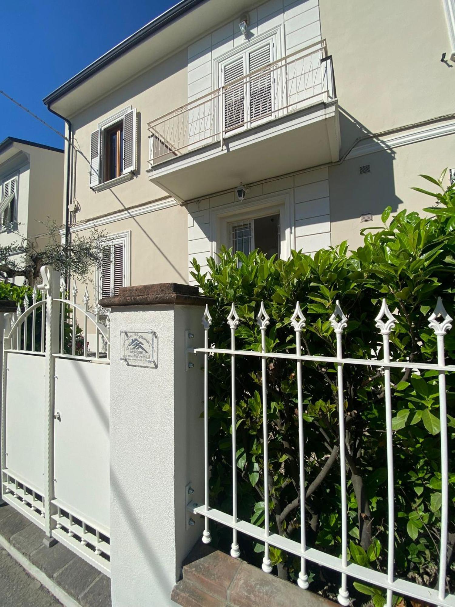 La Dimora Dei Conti Apartment *